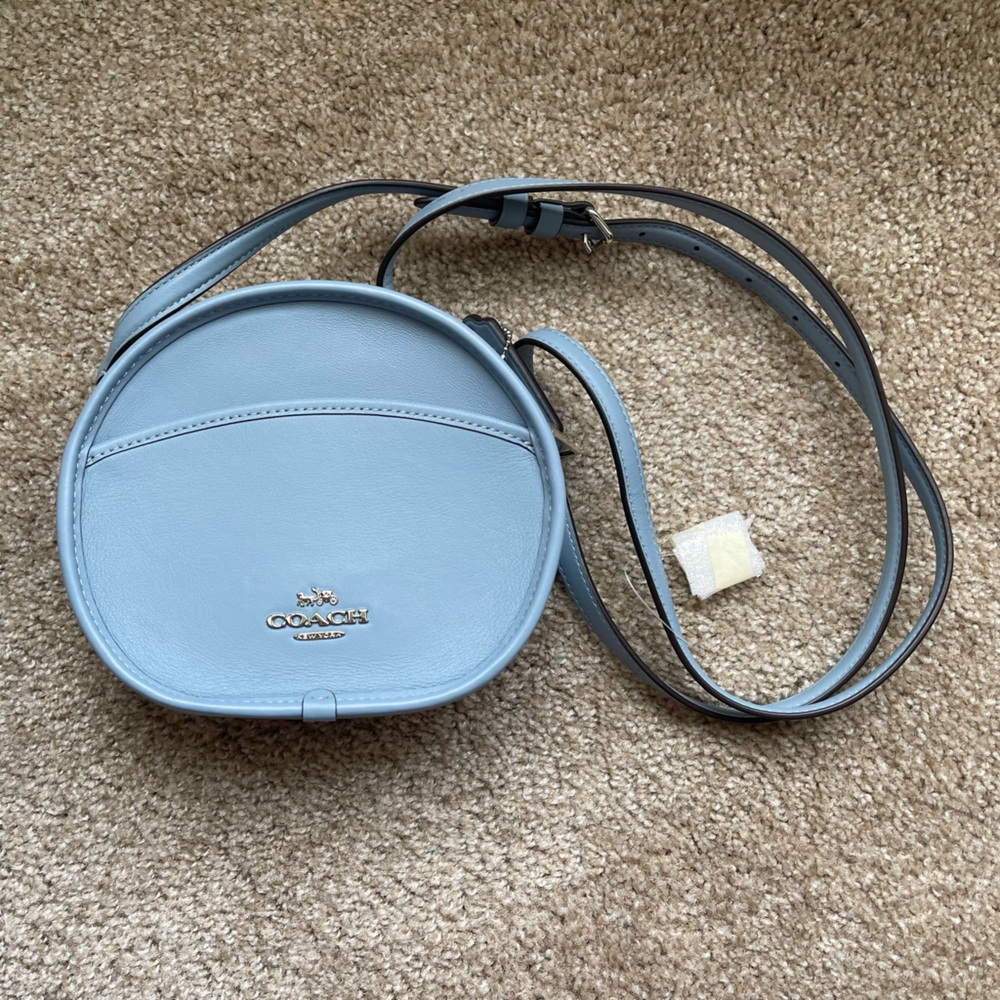 Baby blue coach crossbody bag